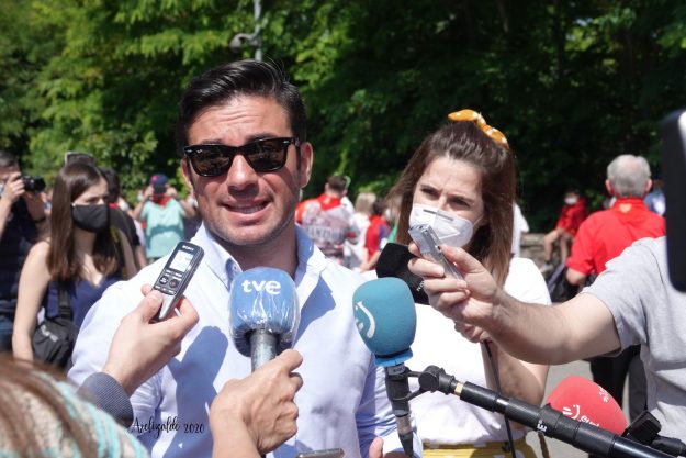 104939701_2588003764788863_8668111407440598446_n