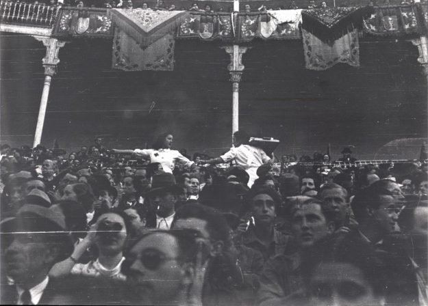 Corrida-de-la-victoria-Martín-Santos-Yubero.-Fondo-del-Centro-de-Asuntos-Taurinos-de-la-Comunidad-de-Madrid-1