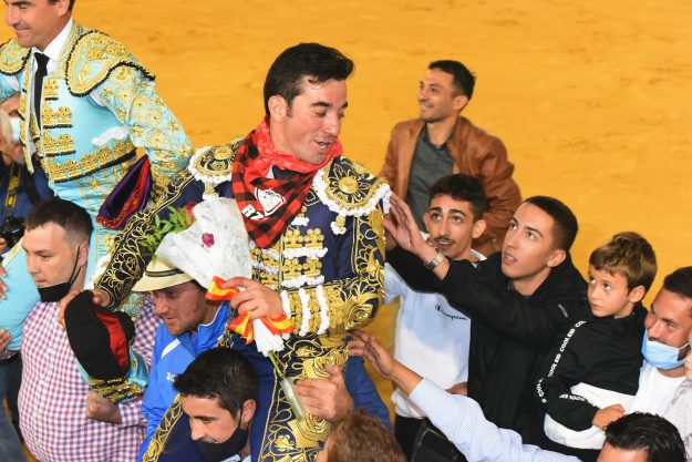 Imanol Sánchez puerta grande arriazu torres de la alameda 2021