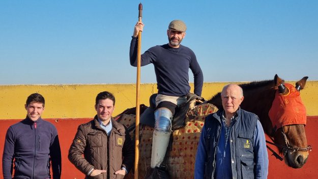 Mariano Ruíz, Imanol Sánchez, Sangüesa y Alfredo Íñiguez antes de comenzar el tentadero