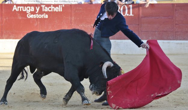 imanol-sanchez-al-natural-en-alagon-2016