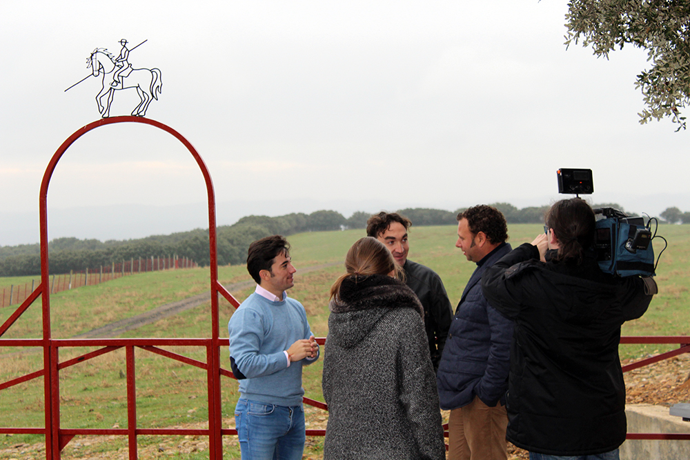 imanol-sanchez-juan-iranzo-y-jose-luis-marcuello-ante-los-medios