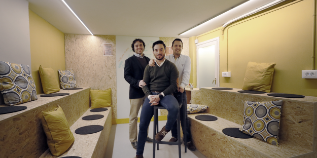 Jorge Gutierrez, Imanol Sánchez y Alberto Joven en el espacio HUB de Zaragoza RED