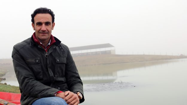 Alberto Álvarez en la casa del toro con Imanol Sánchez